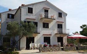 Apartmani Ana Schon