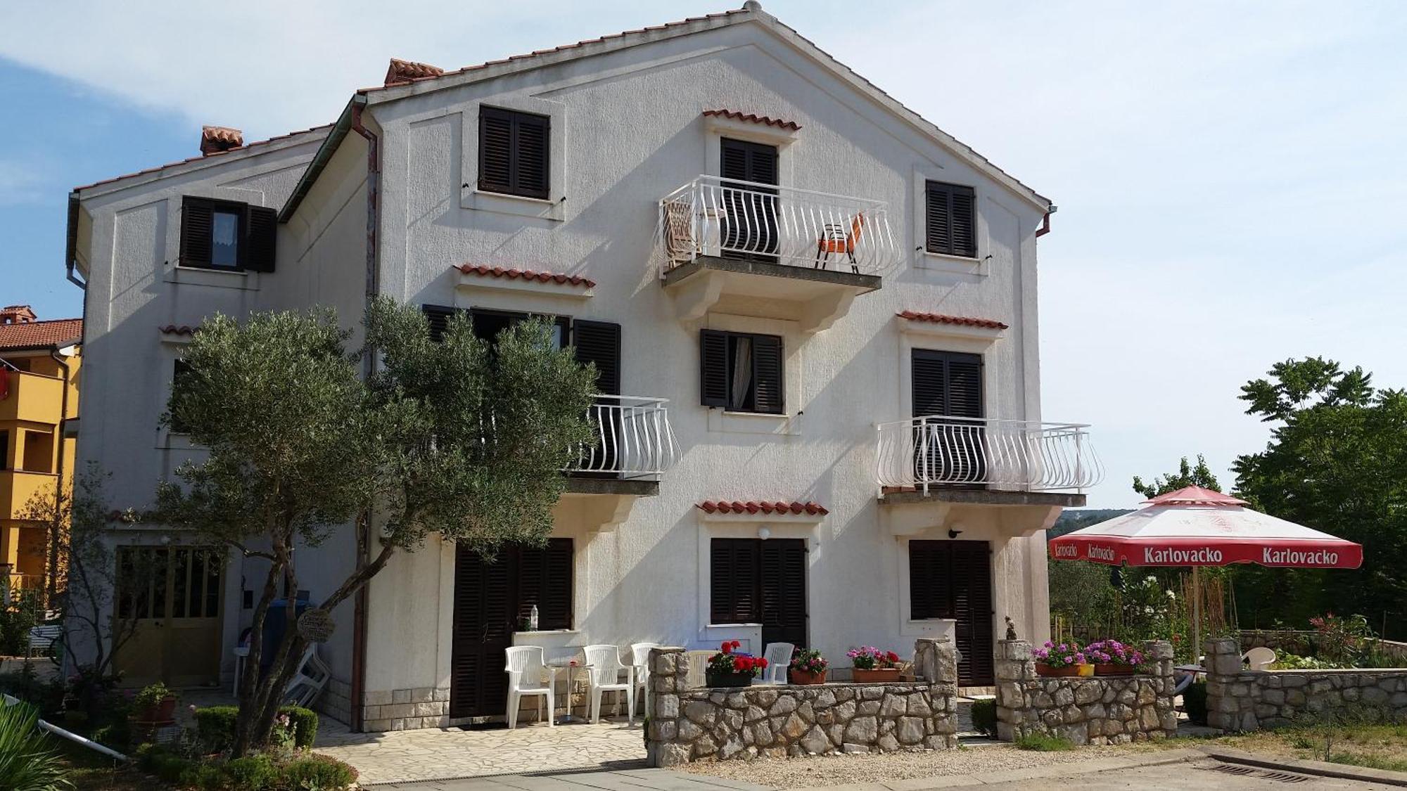 Apartmani Ana Schon Cres Esterno foto